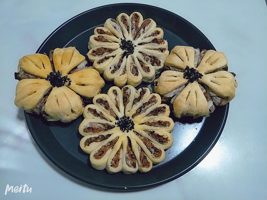 枣泥菊花酥/桃花酥