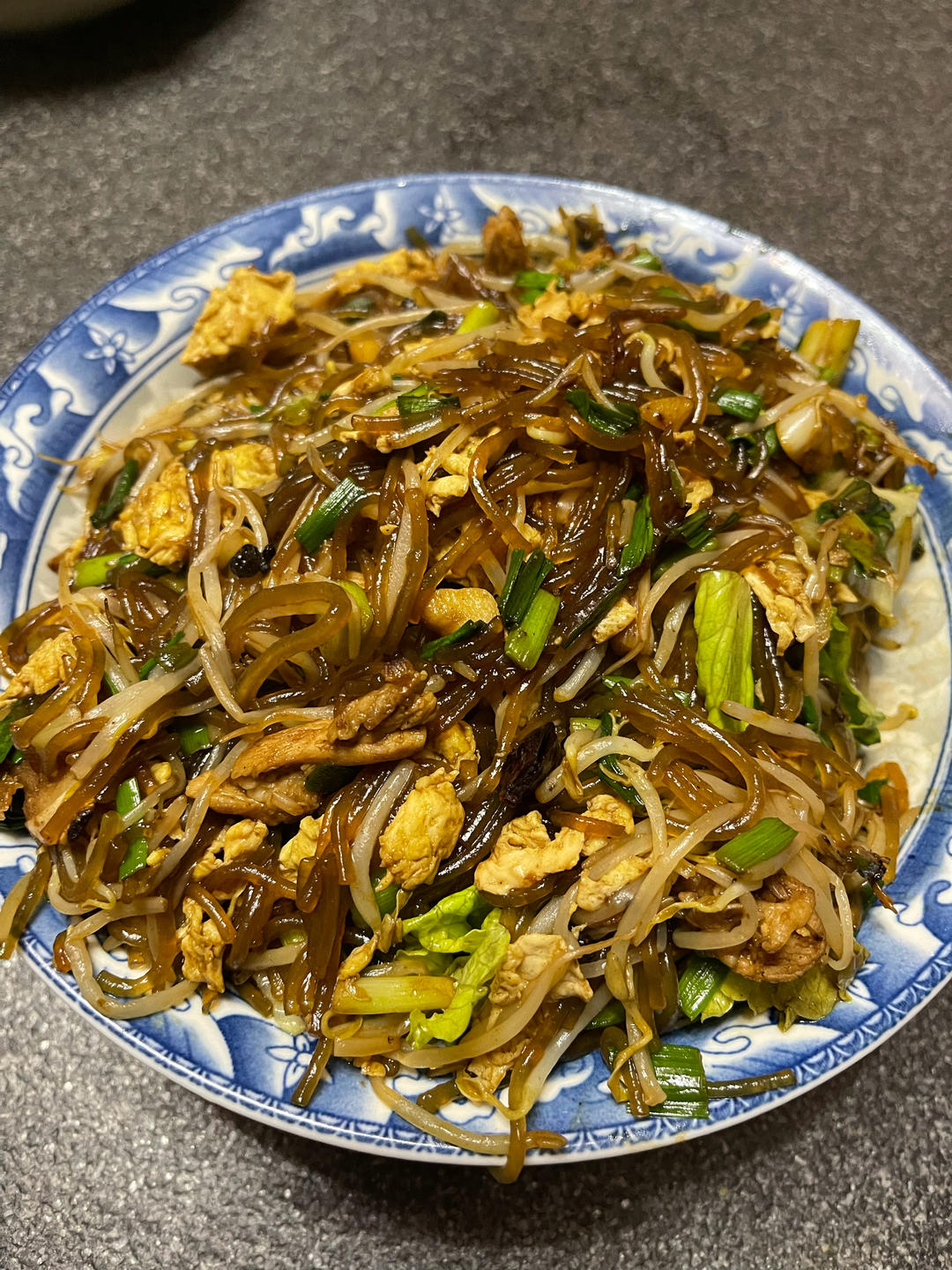 豆芽粉丝炒鸡蛋