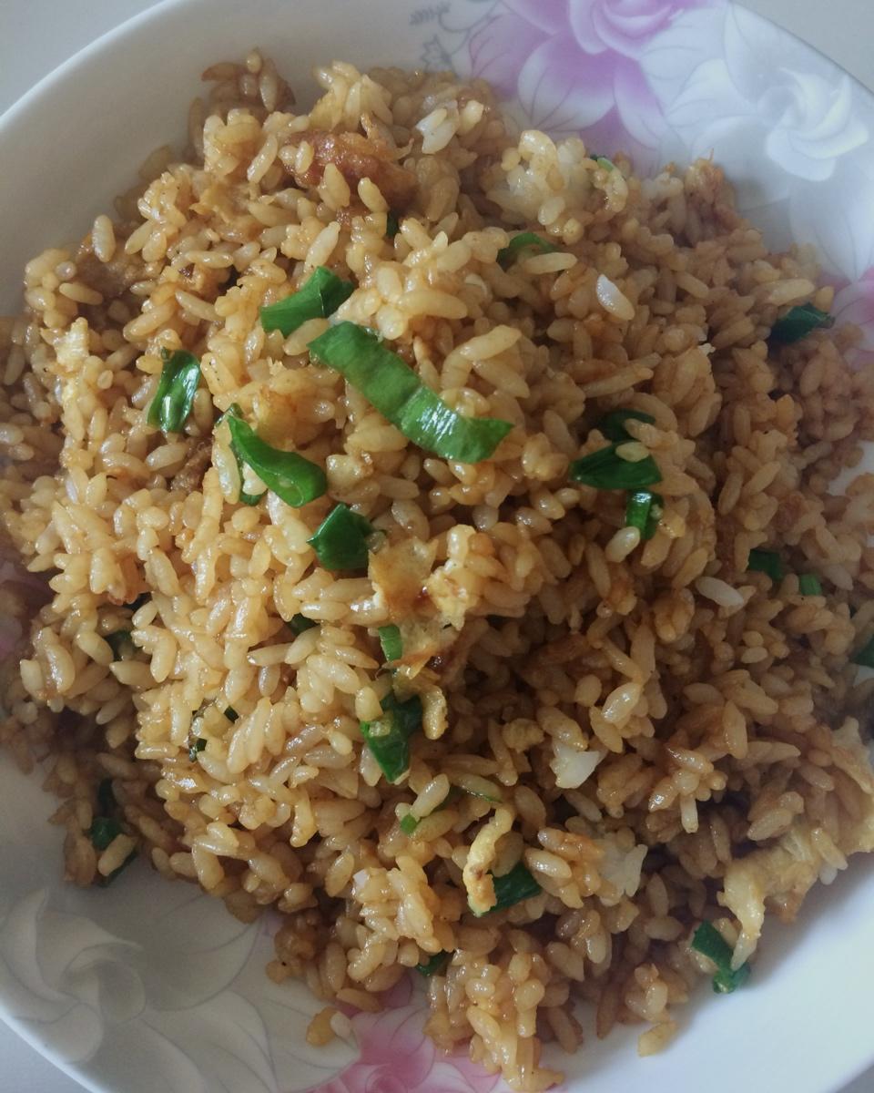 小时候的酱油炒饭