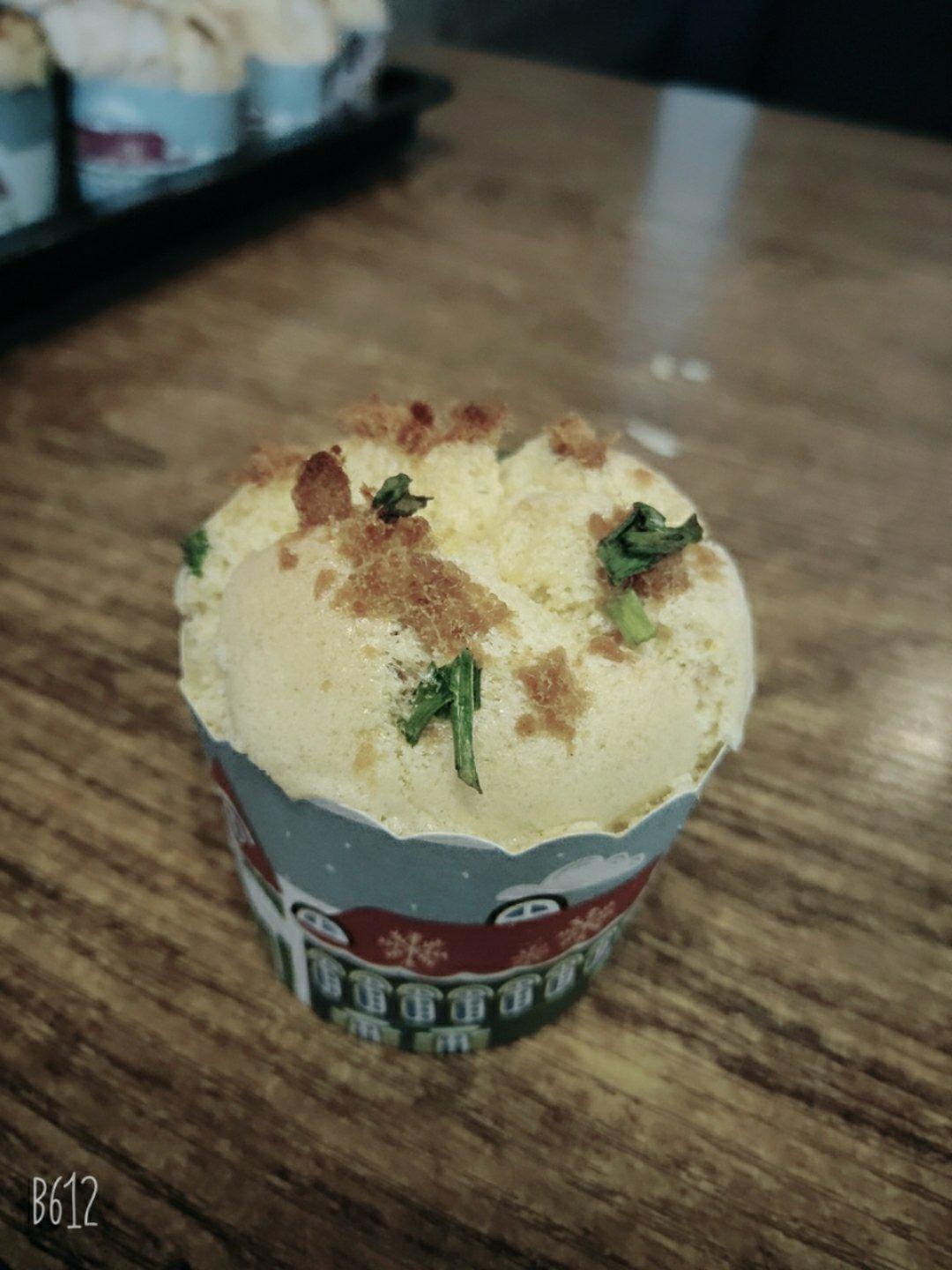 香葱肉松杯子蛋糕