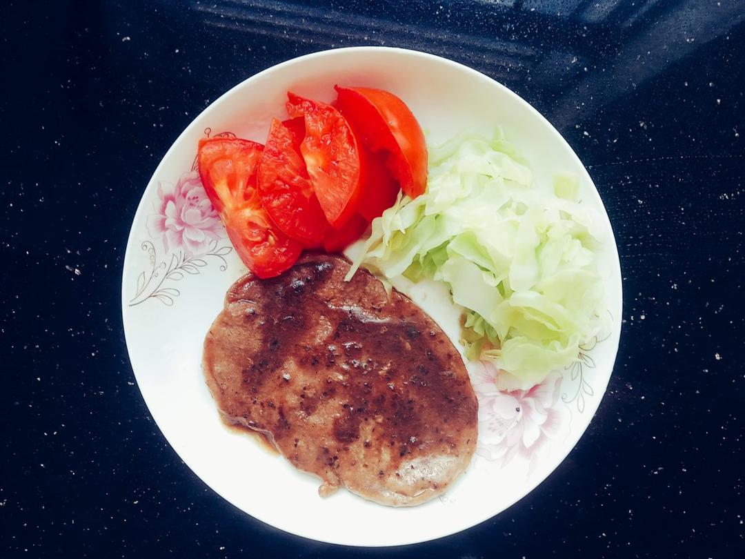 煎猪扒（超简单）和其他的猪扒在这食谱的最下面