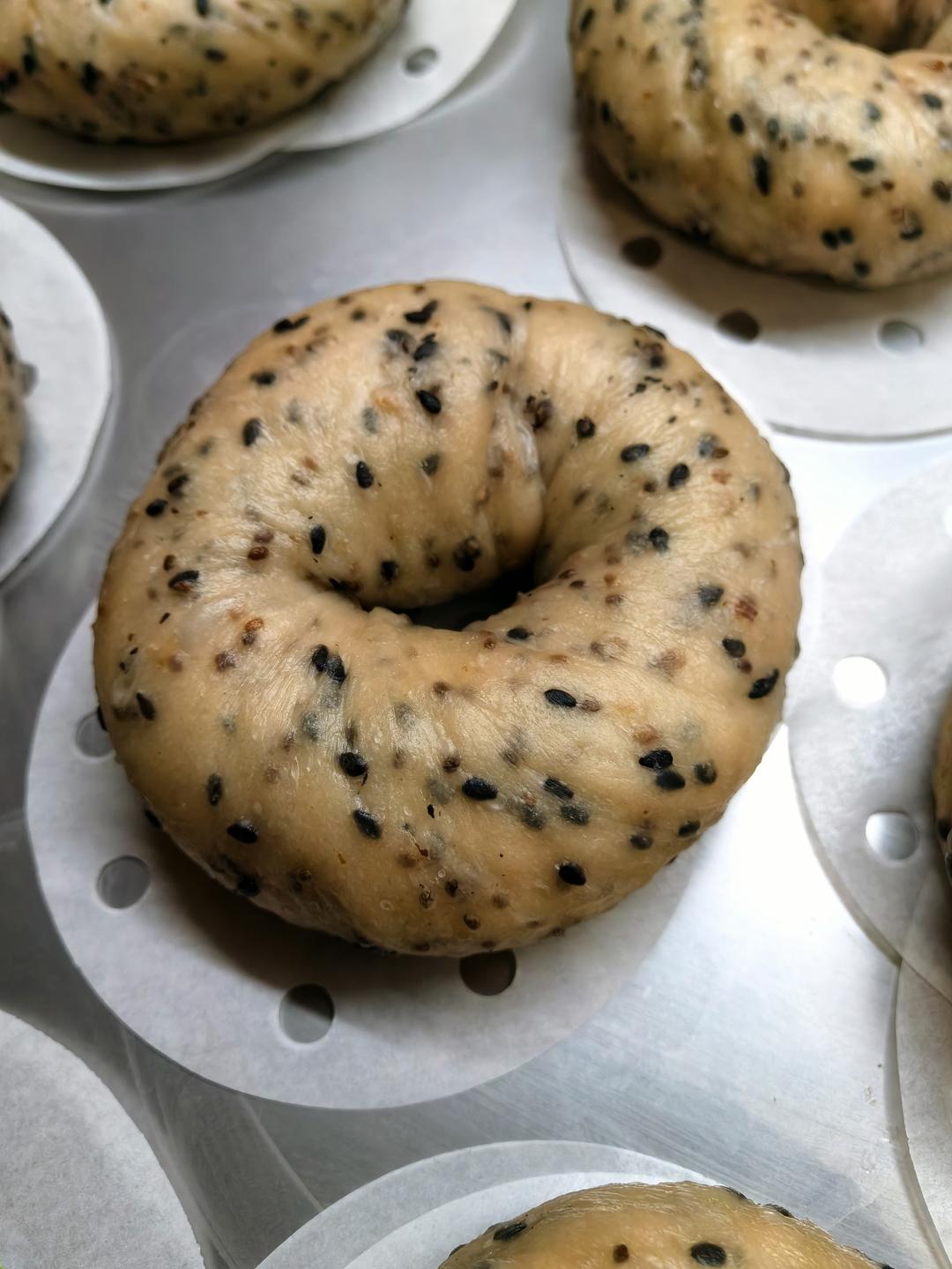 【健身减脂】无油奇亚籽亚麻籽黑芝麻燕麦贝果外脆里软早餐搭档备粮