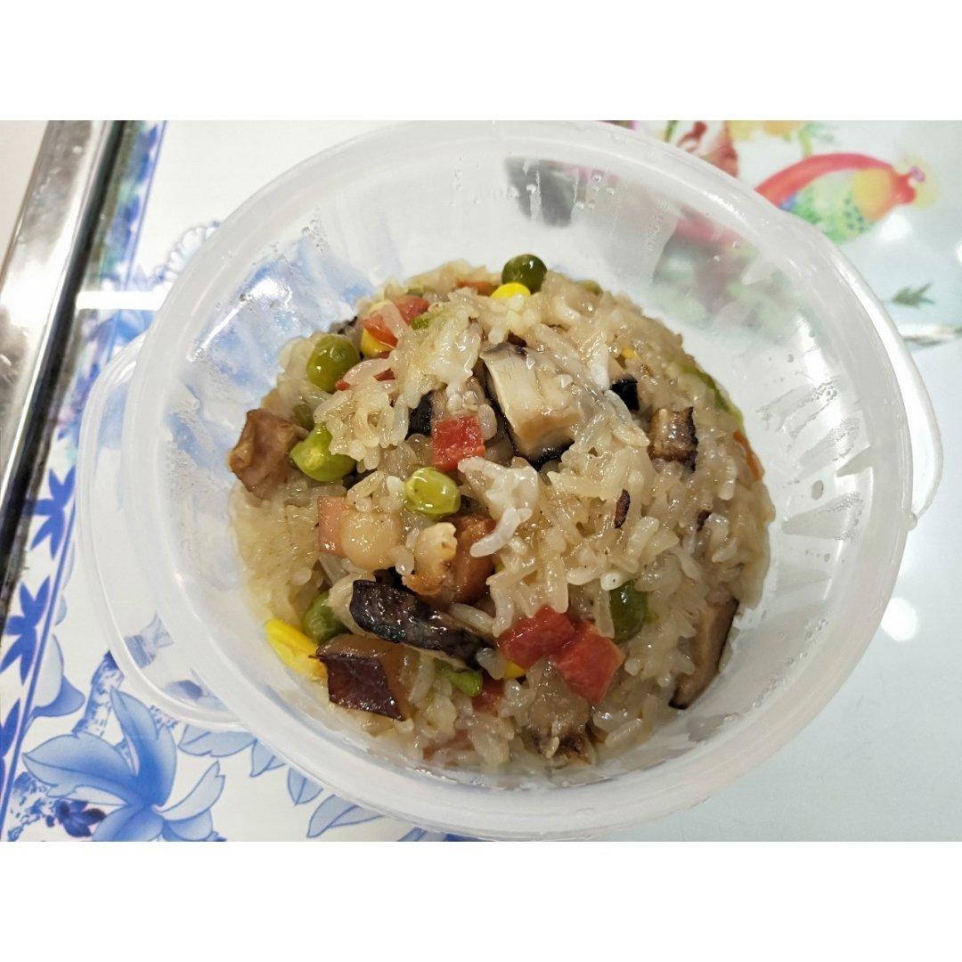香菇腊肉饭