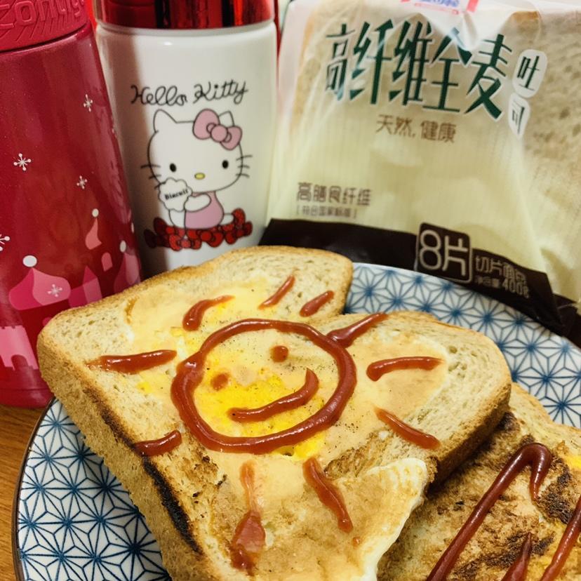 （宿舍减脂一人食）吐司煎蛋的做法