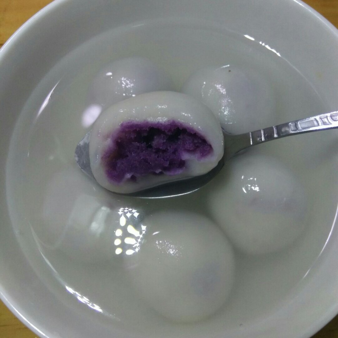 猪蹄蹄222做的紫薯汤圆