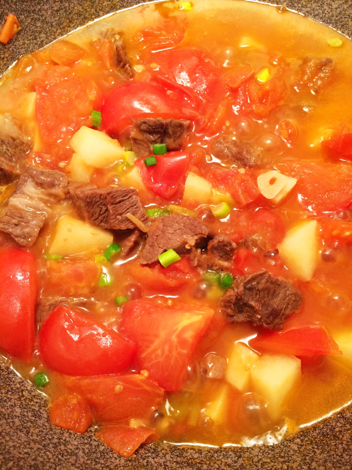 老丁的私房菜-番茄牛腩煲