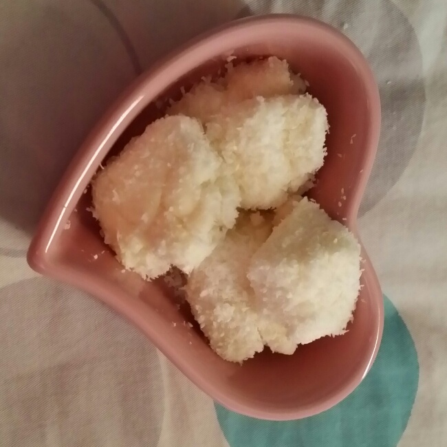 椰丝牛奶小方糕