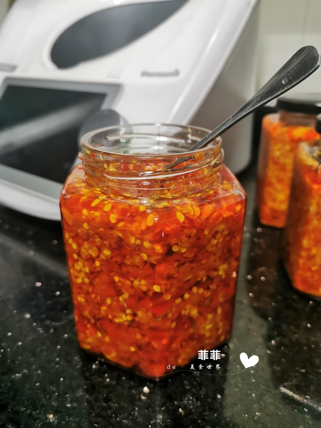香辣过瘾辣椒酱（辣出汗）的做法