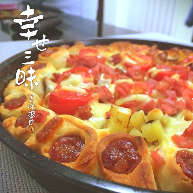 萨米肠蘑菇花边披萨