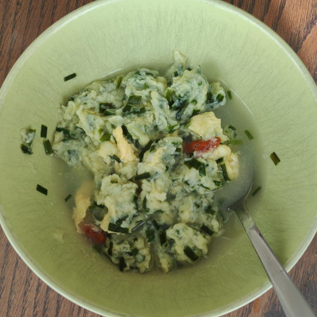 尝一口春天的鲜汤丨韭菜疙瘩汤