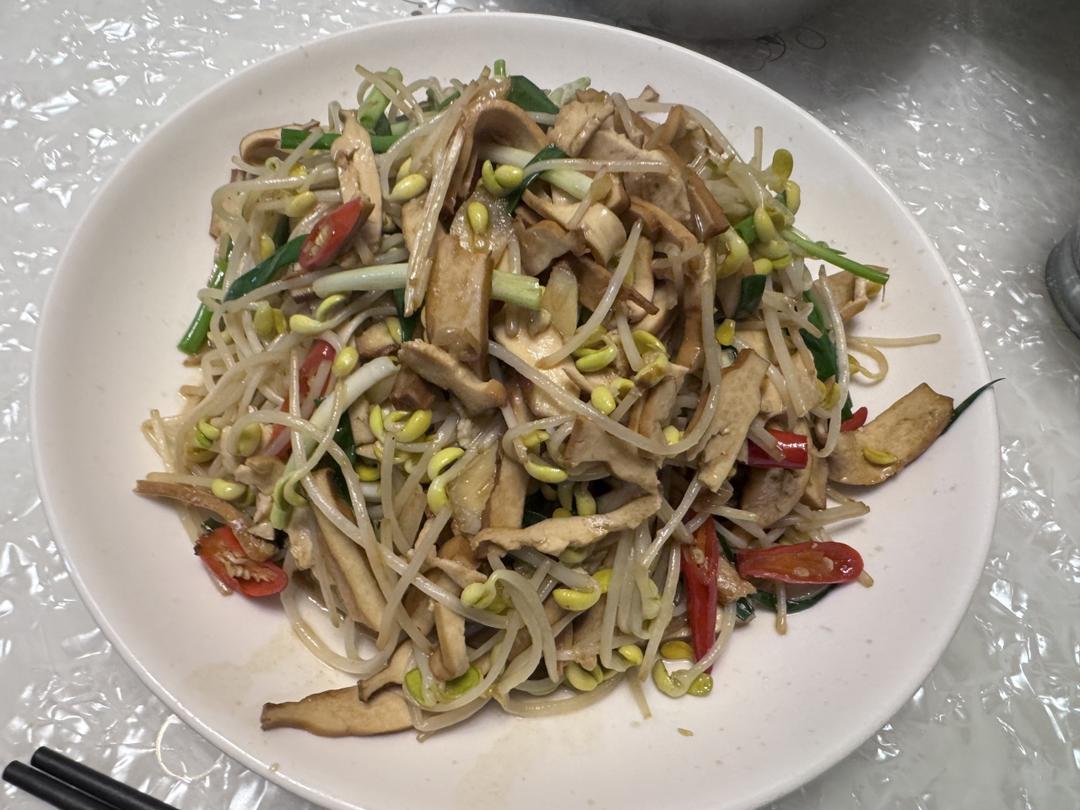 豆干炒豆芽家常小菜
