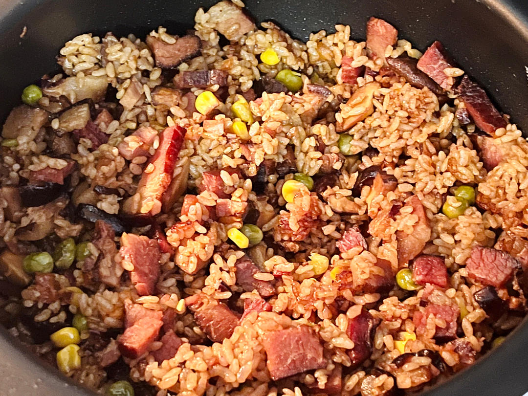 懒人必备～电饭煲腊肠焖饭