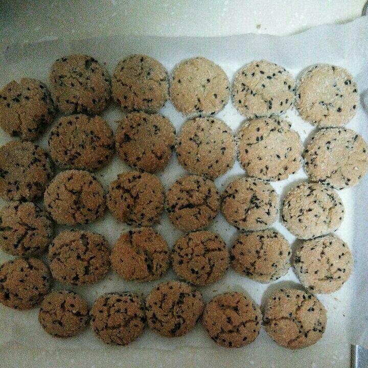 花生芝麻椰蓉酥