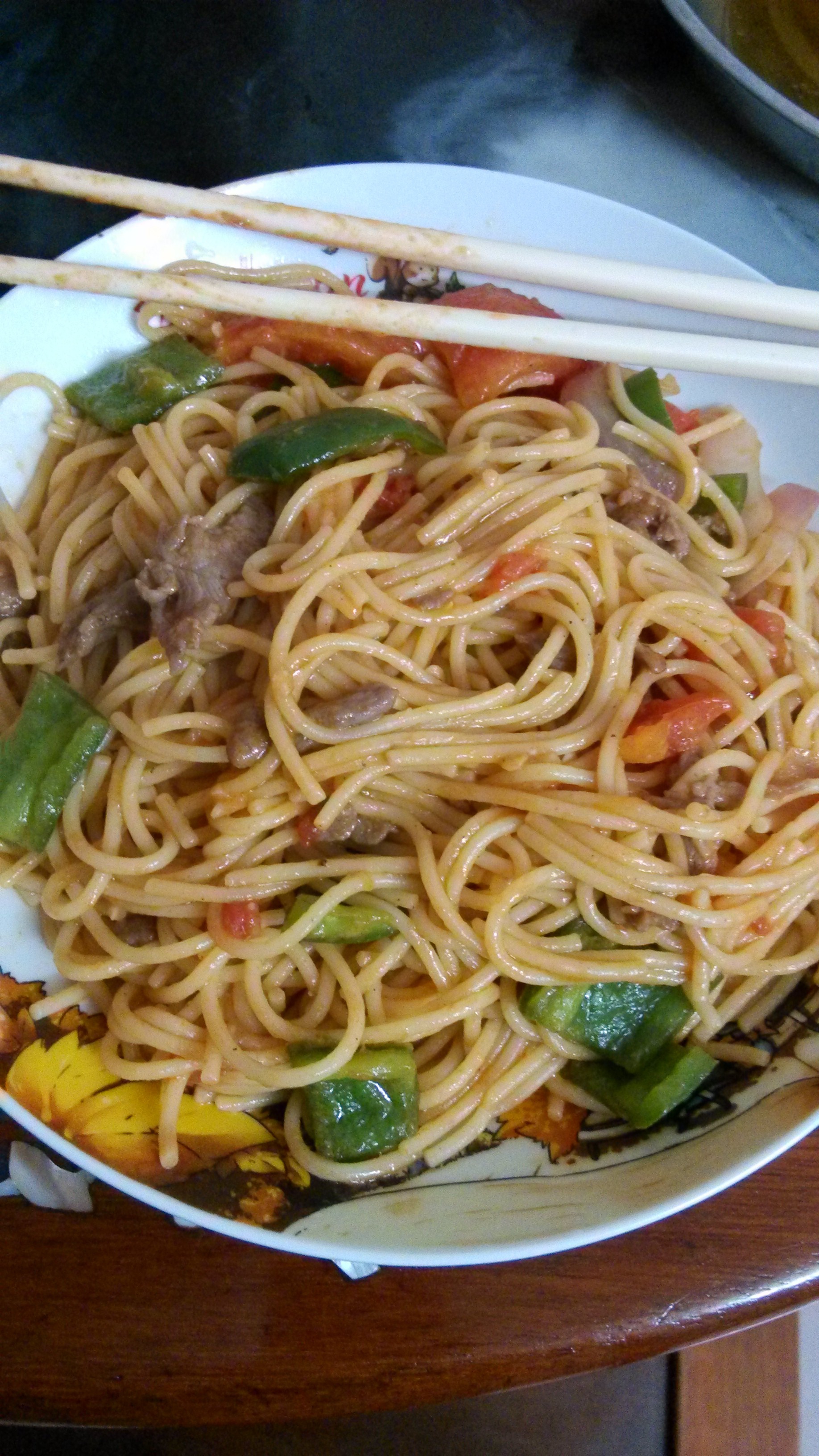 黑椒牛柳炒意面