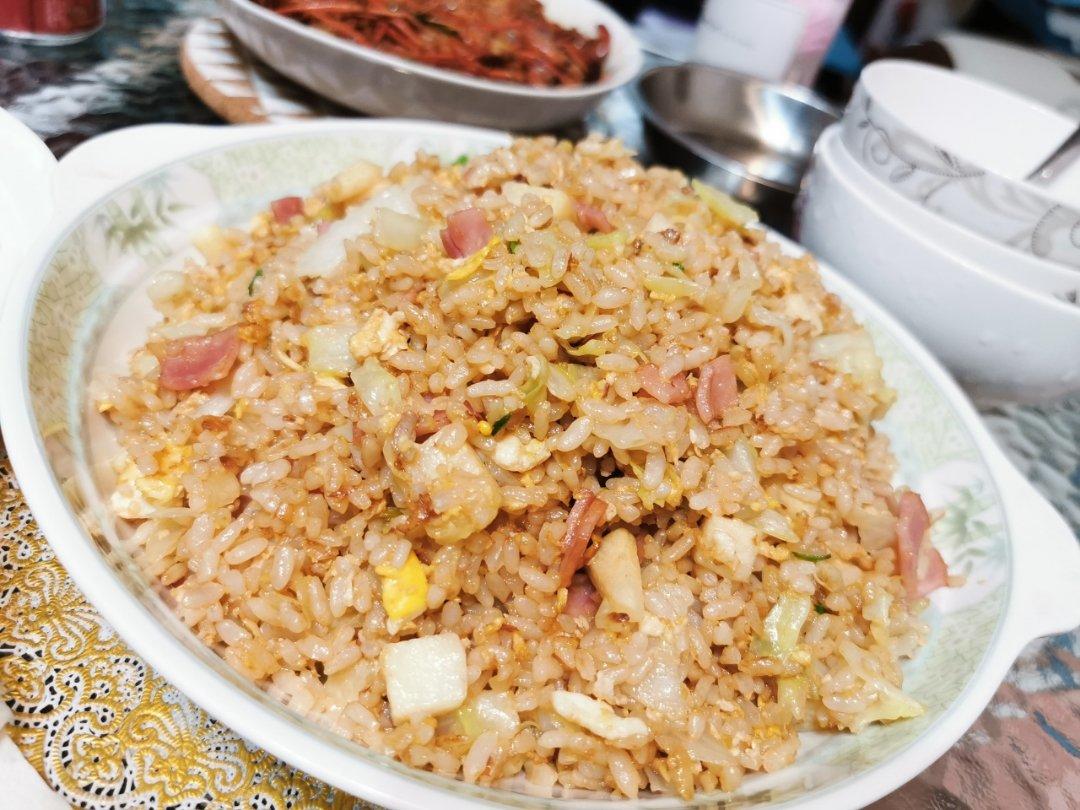 酱油炒饭，吃饱吃好