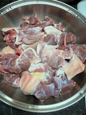 广式羊肉煲的做法 步骤1