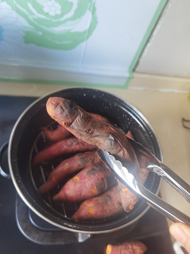 在家用烤红薯锅烤红薯的做法