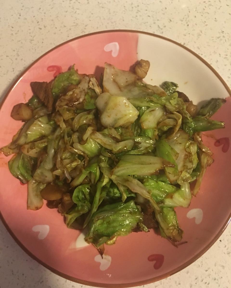包菜炒肉