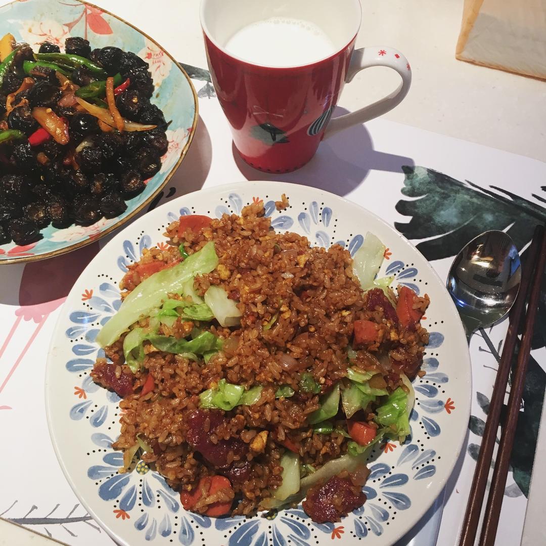 教你十分钟做出打耳光都不放的喷香炒饭
