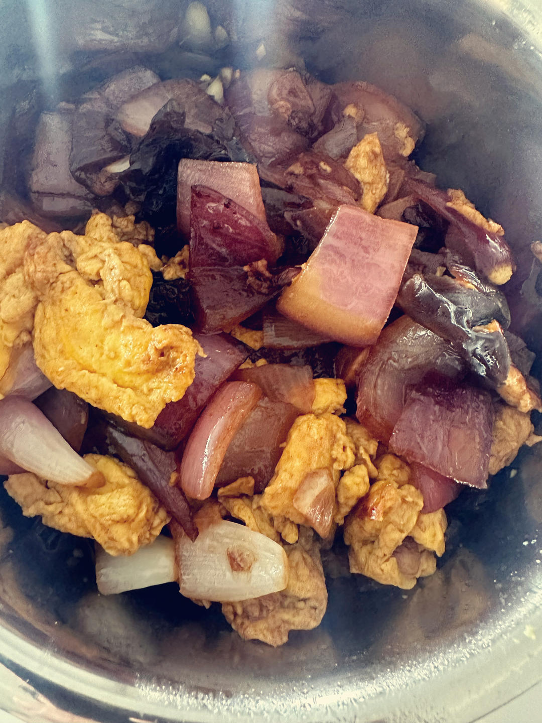 洋葱木耳炒鸡蛋