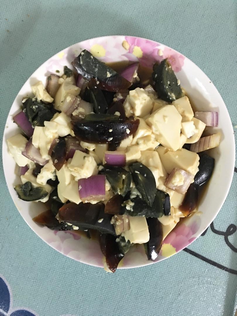 【最佳CP～】凉拌皮蛋豆腐✨