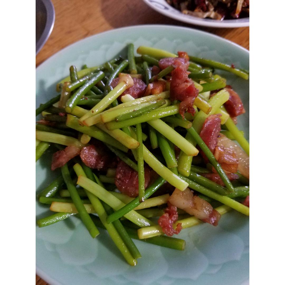 蒜薹炒肉丝