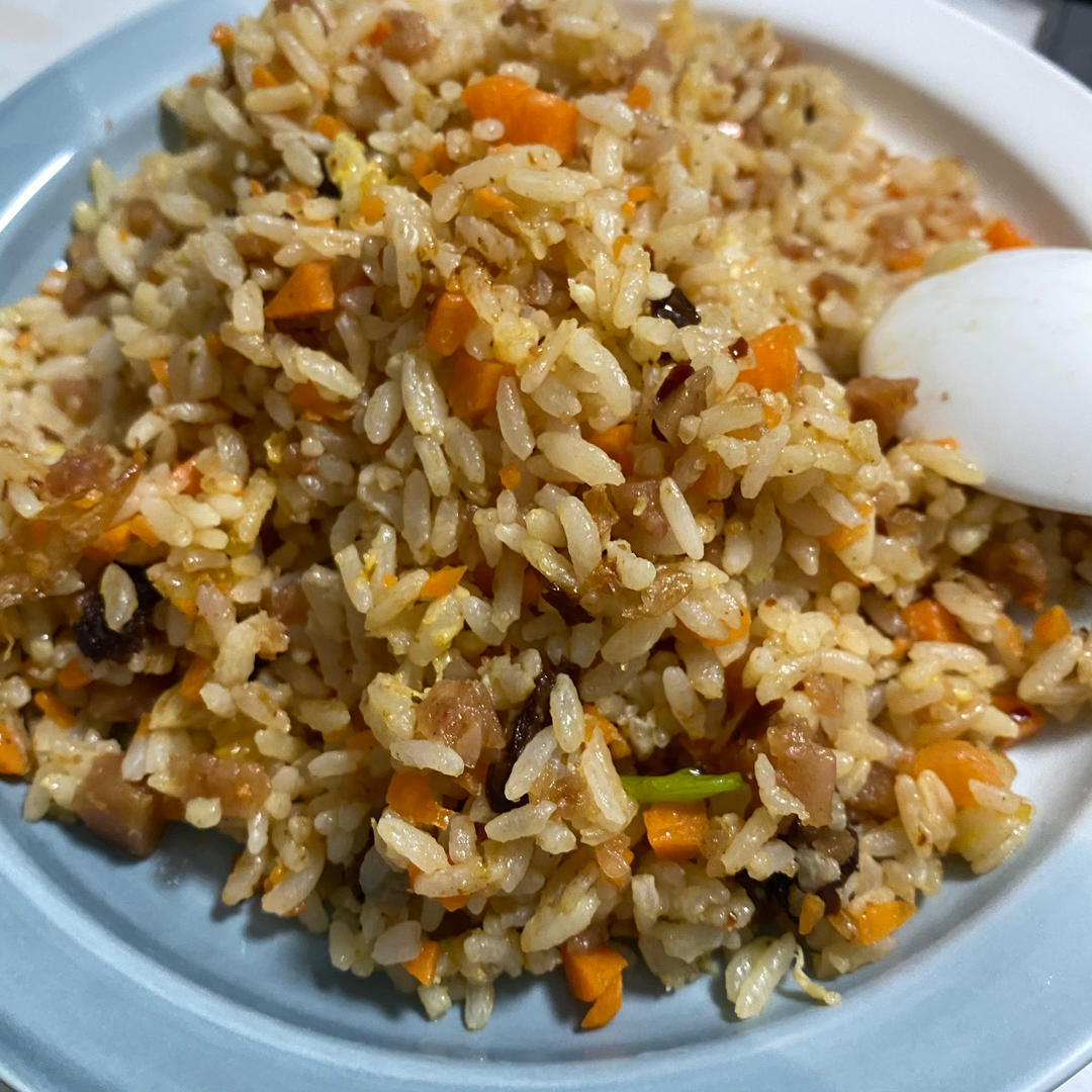 老干妈蛋炒饭(教你如何处理隔夜饭)