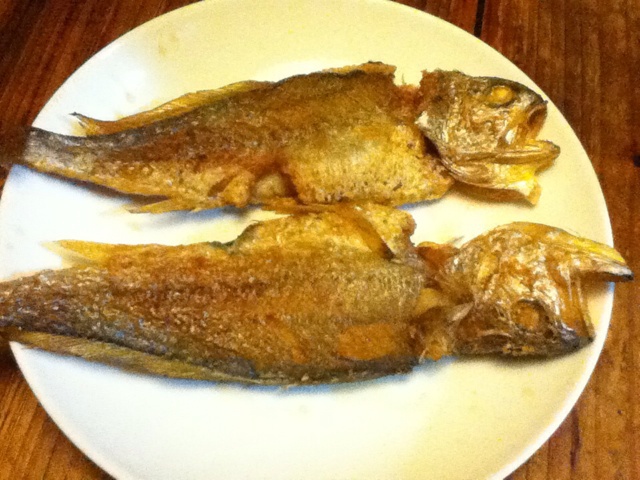 禾禾日做的香煎黄花鱼