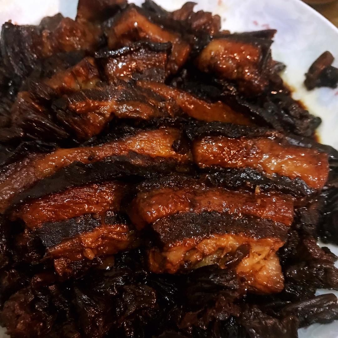 梅菜扣肉（附梅菜焖肉的方法）