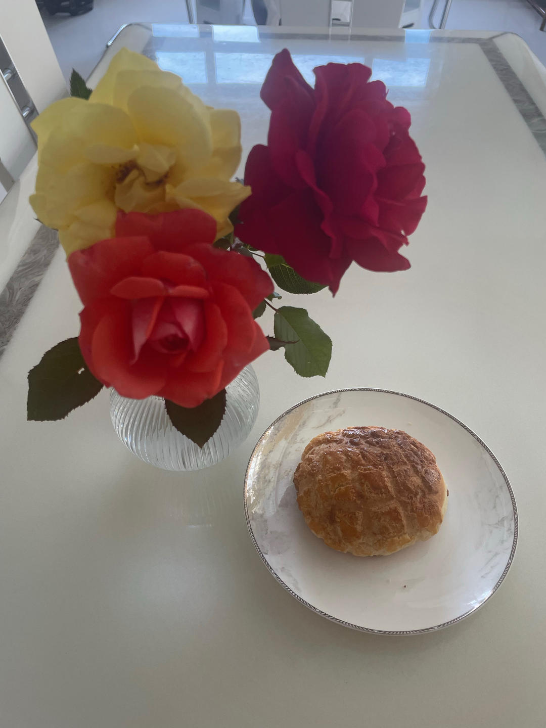 好吃到炸裂的港式菠萝包（附带制作酥皮的小视频）