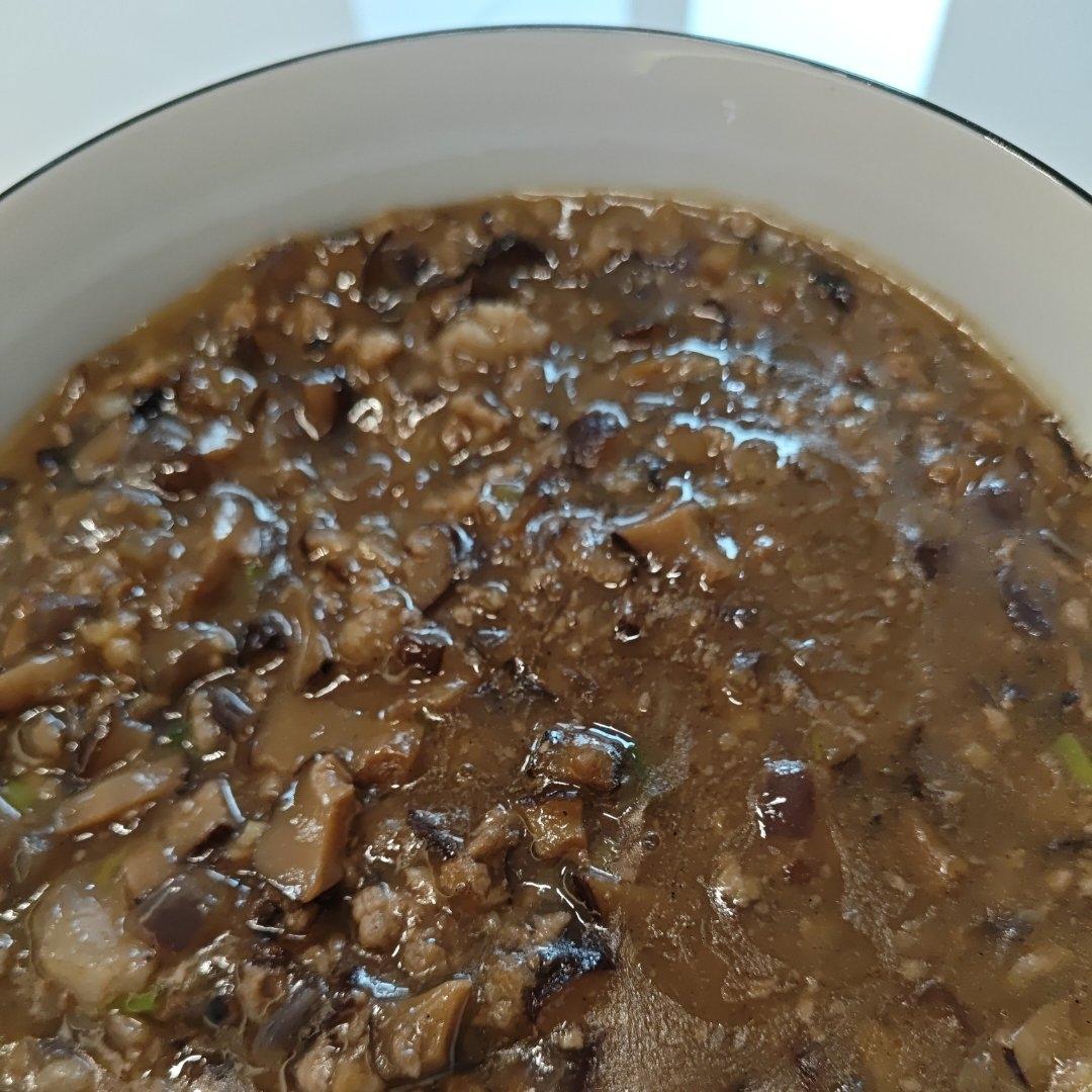 香菇肉酱拌面