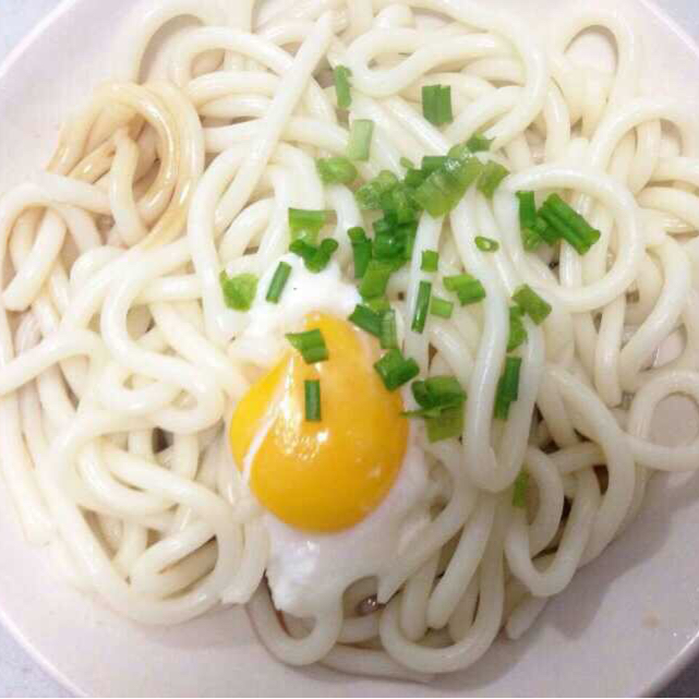 meky恋熊做的生鸡蛋拌乌冬面