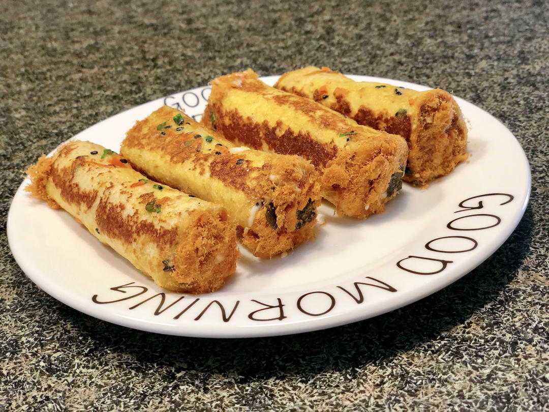 会拉丝的肉松芝士吐司卷