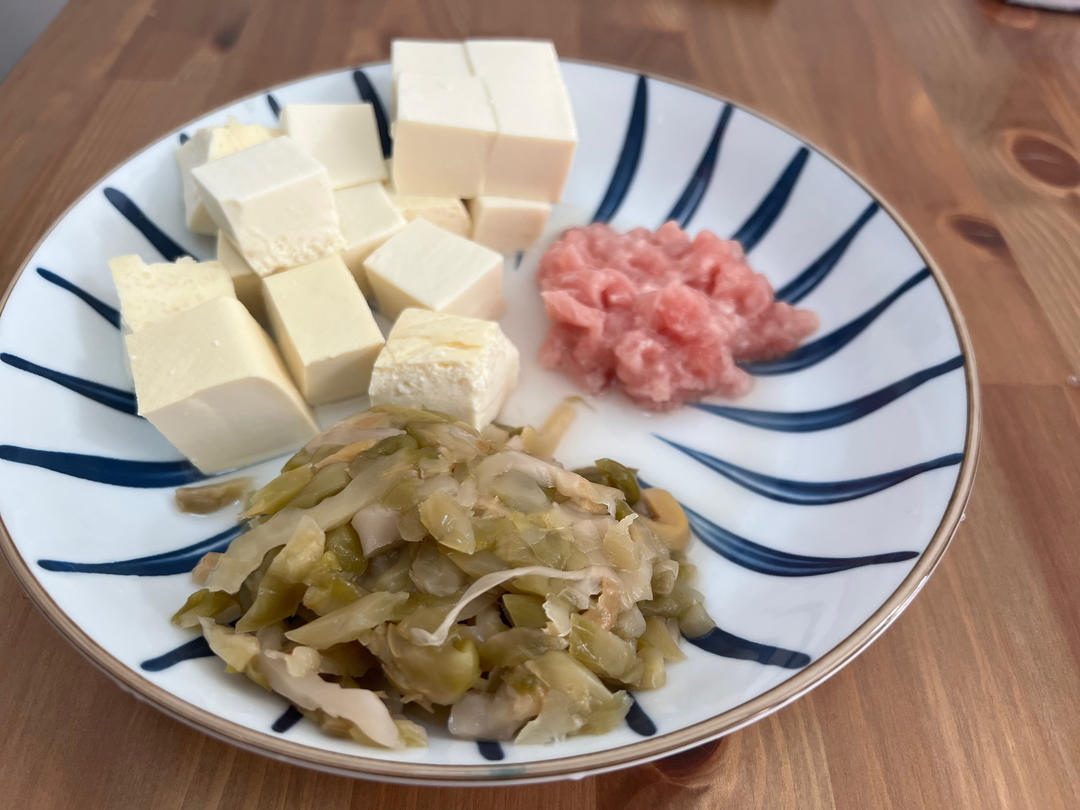 豉香梅子蒸排骨+蒸娃娃菜+肉沫榨菜蒸豆腐【4月北鼎蒸炖锅食谱】