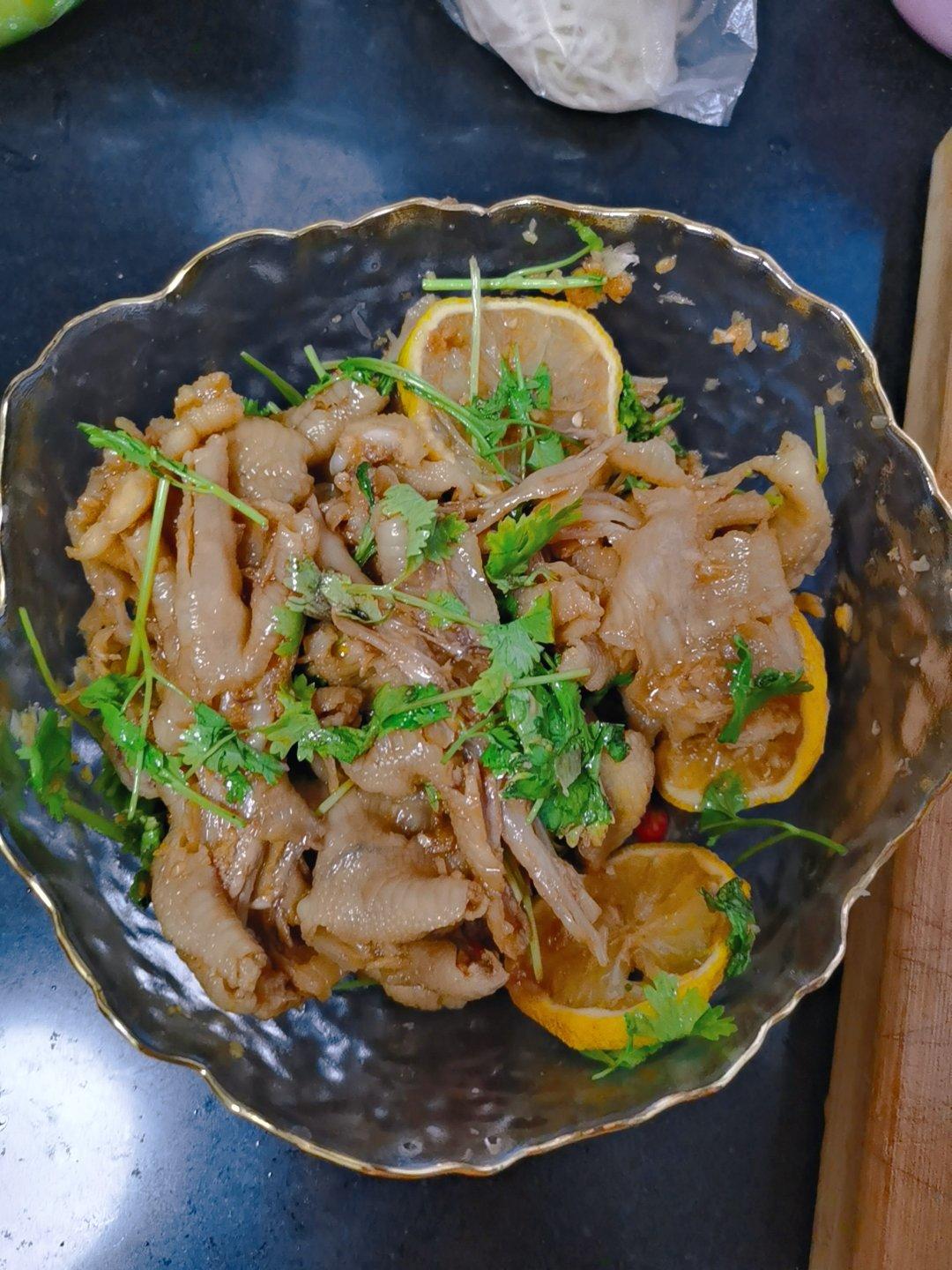 柠檬无骨酸辣凤爪