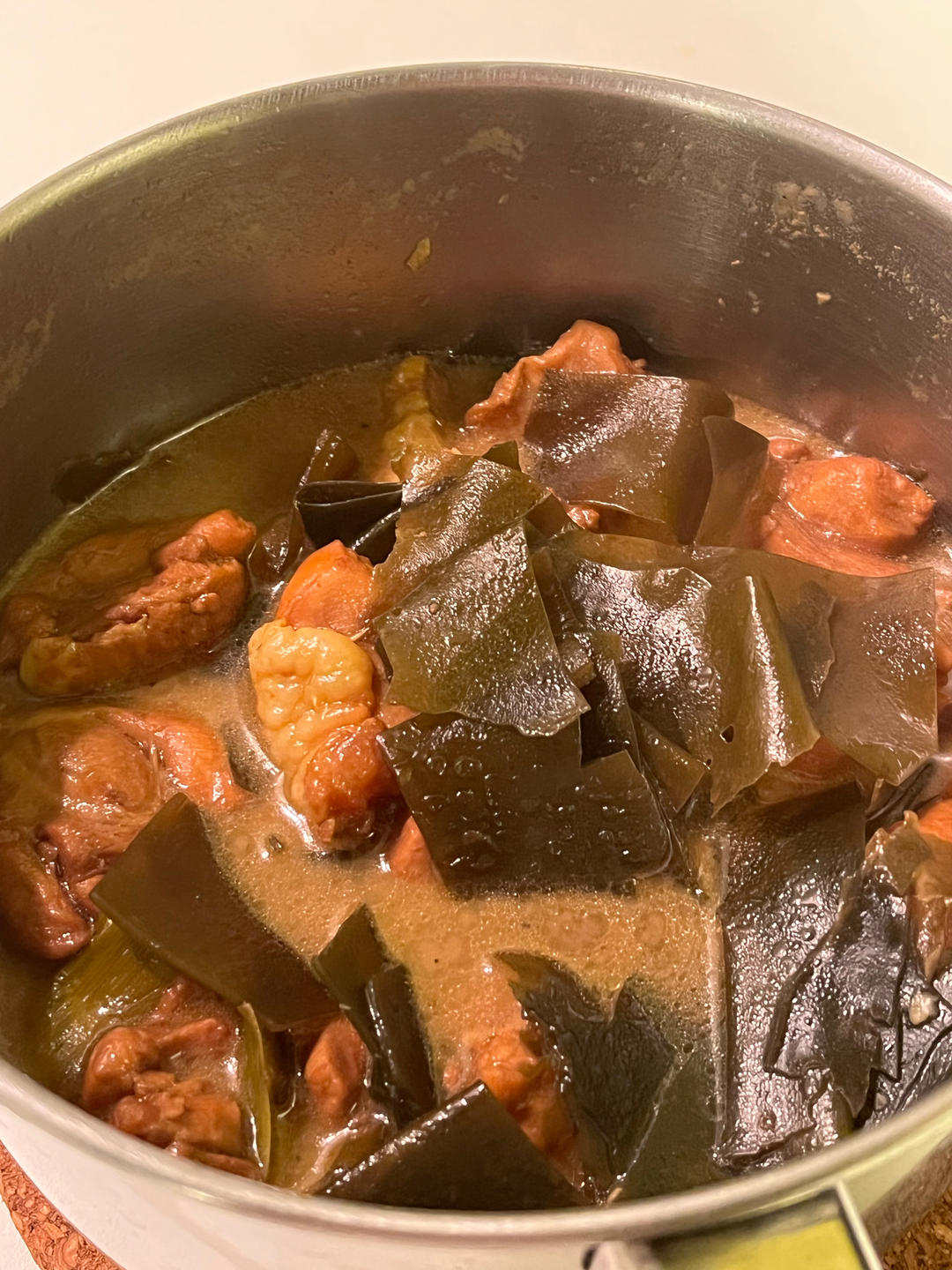 海带炖鸡腿