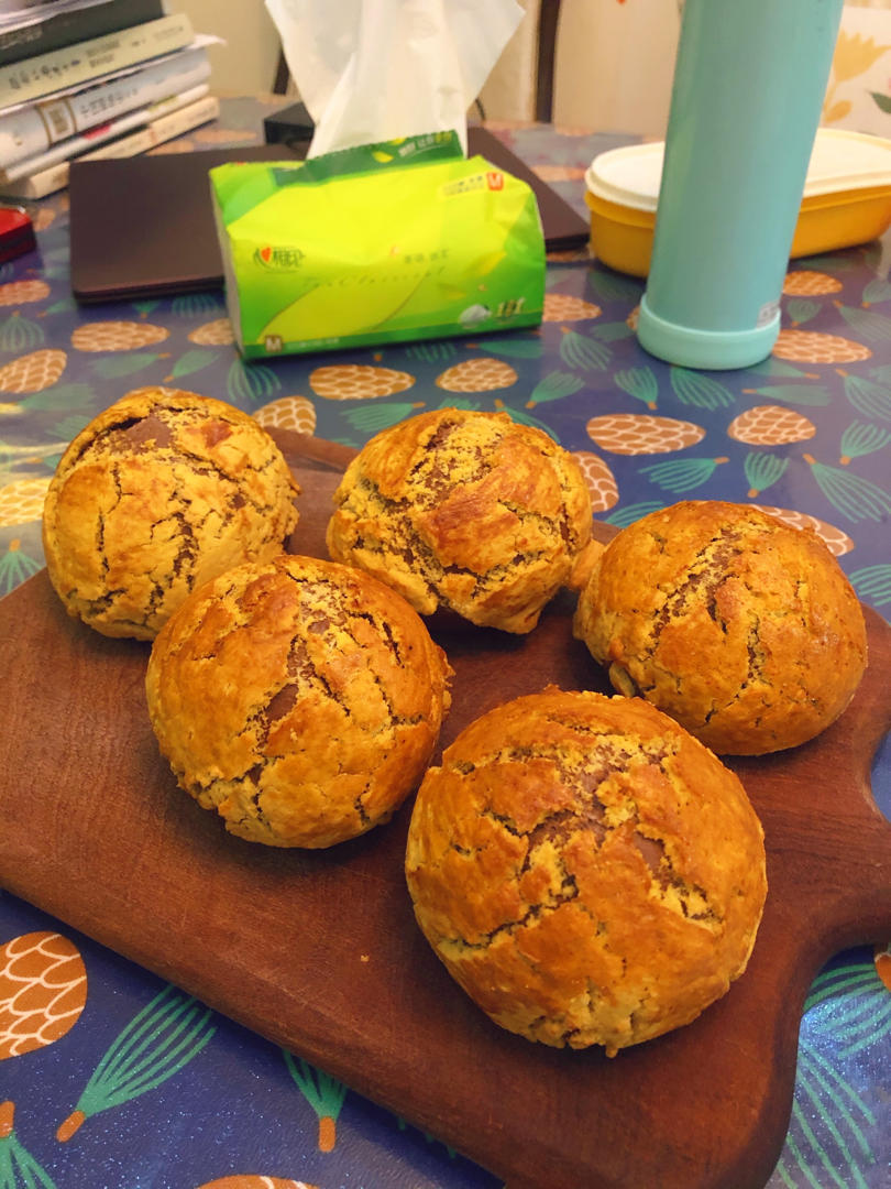 好吃到极致经典脆皮菠萝包