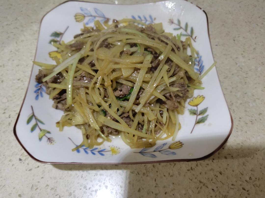 土豆丝炒牛肉的做法