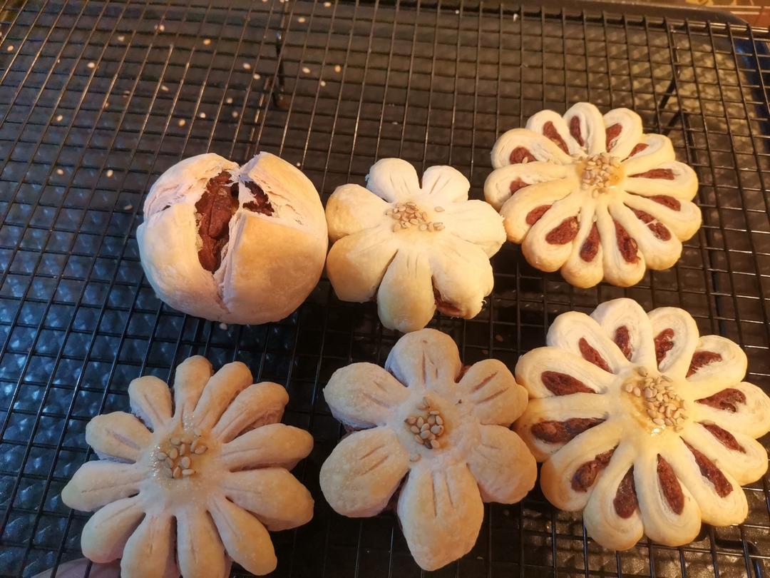 简单开酥，不需要揉出膜，酥得掉渣，一起来品尝春天的味道