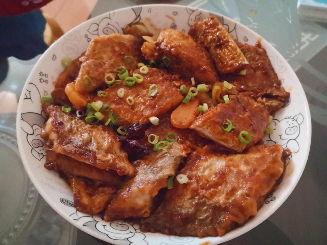 零失误的红烧带鱼，经典家常菜，吃了就忘不掉的味道