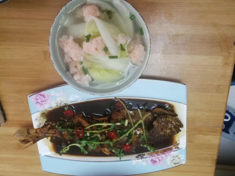 虾滑白菜粉丝汤