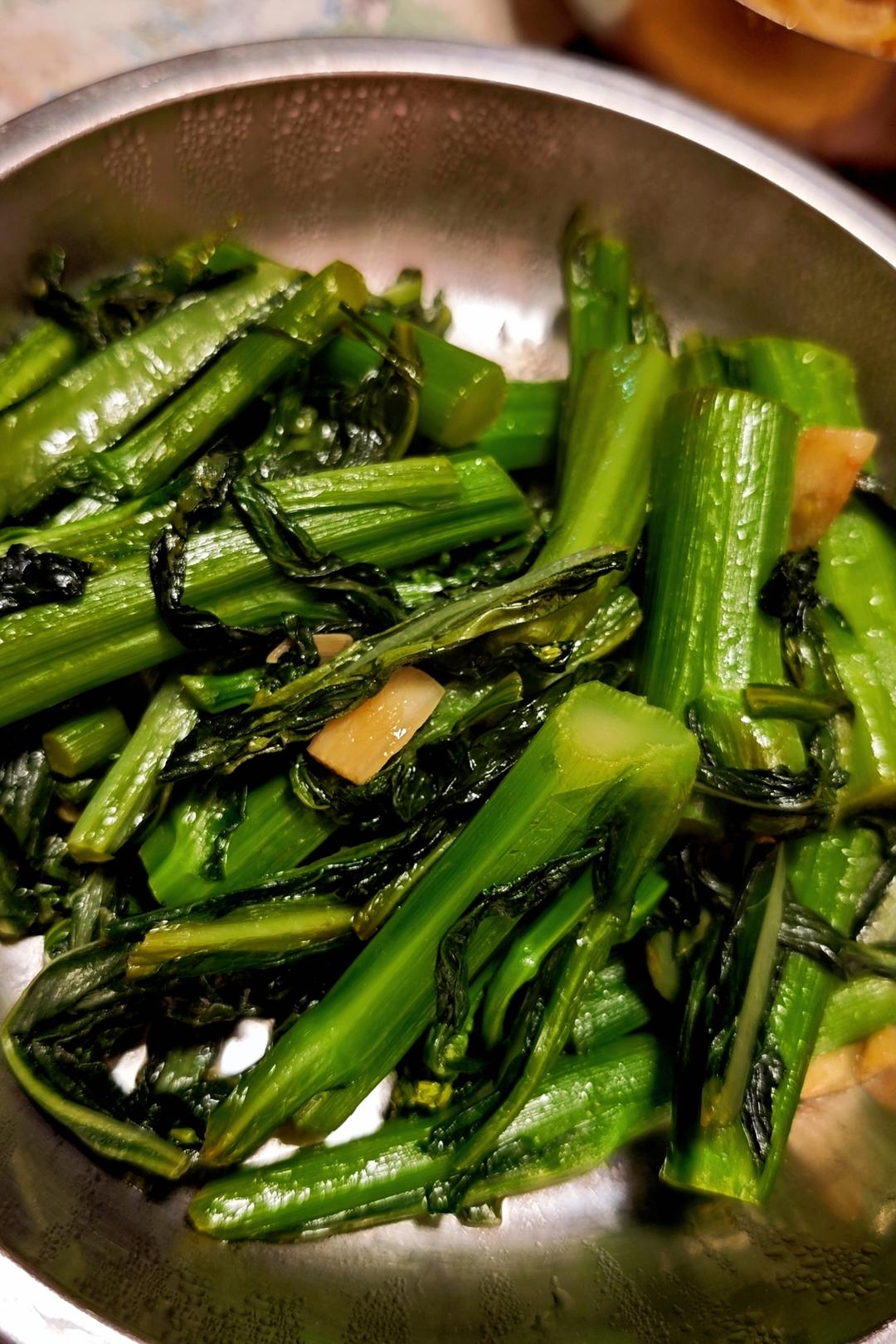 蒜蓉炒菜心