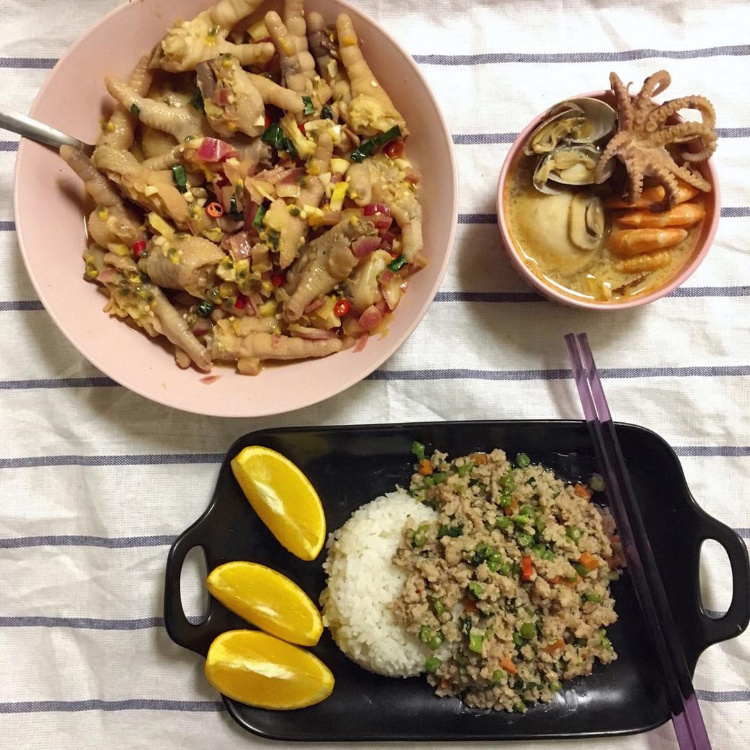 泰式罗勒猪肉碎（Phad ka prow）