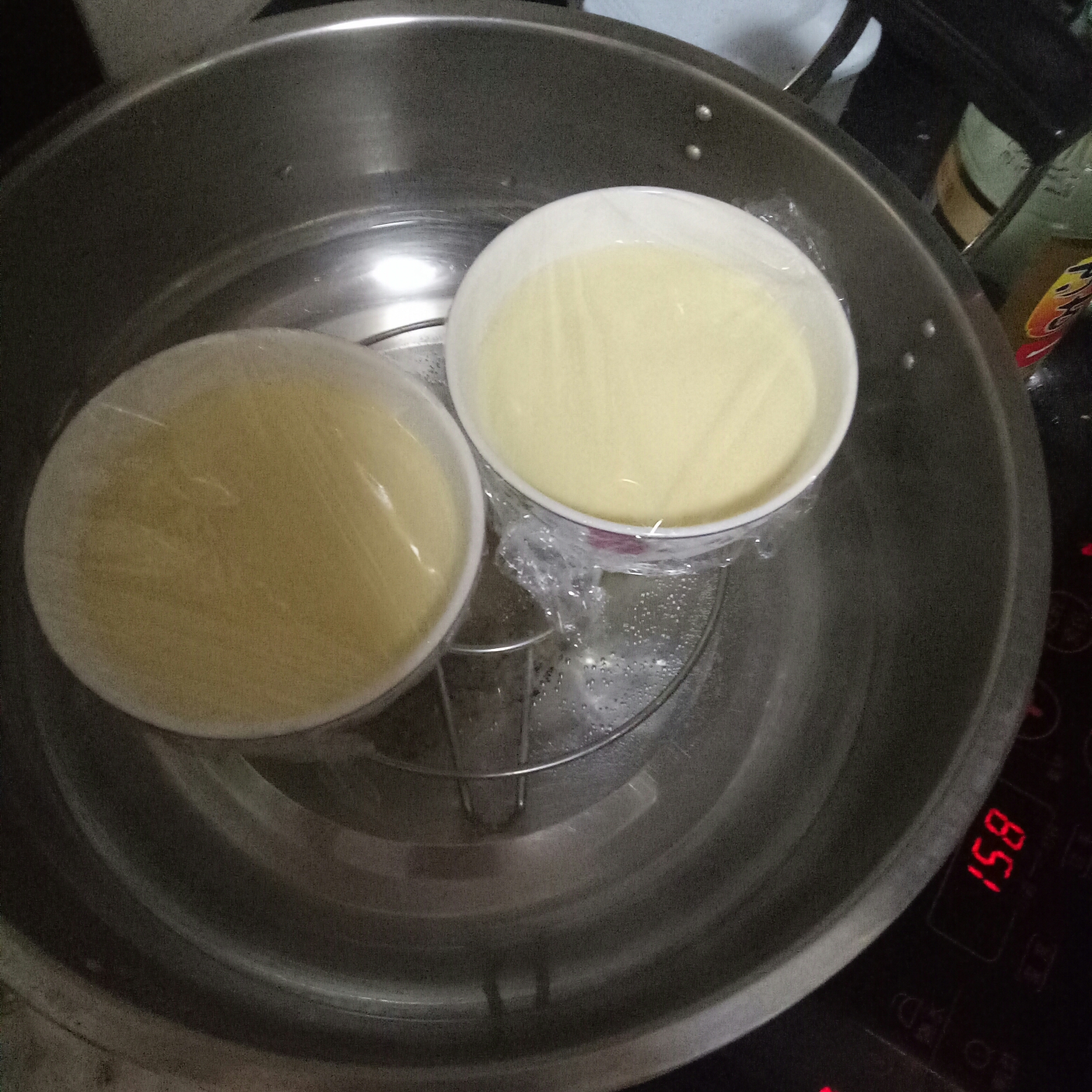 鸡蛋炖牛奶的做法 步骤5