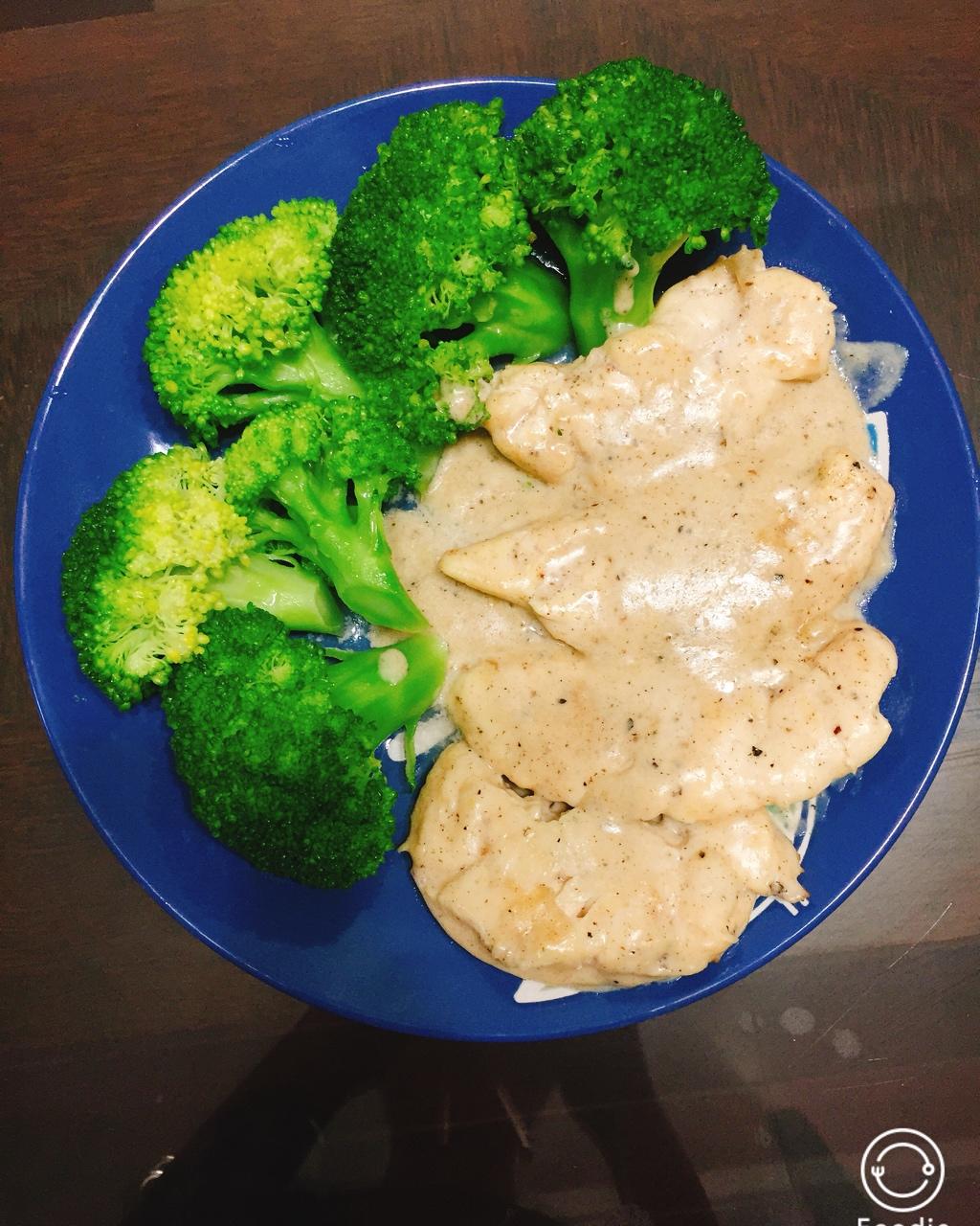 奶汁胡椒煎鸡胸