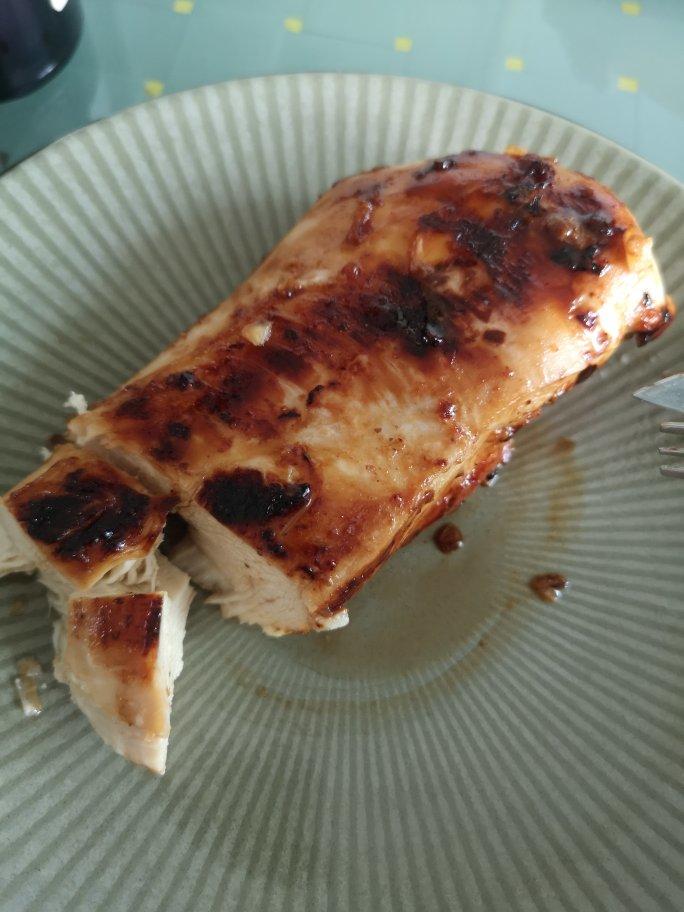 酷炫屌炸天好吃的煎鸡胸肉（香蒜蜂蜜煎鸡胸肉）