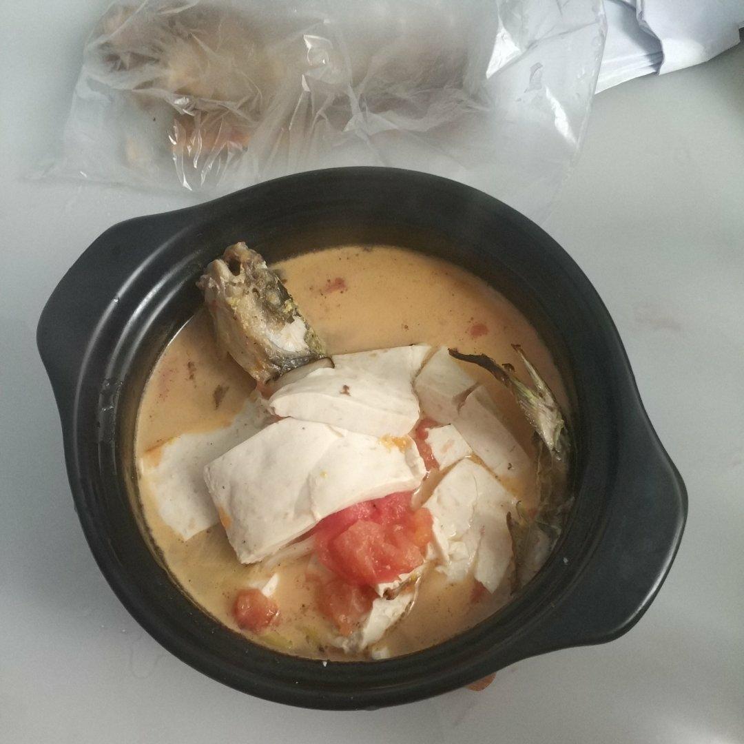 营养丰富的番茄鱼汤(只用加点盐 鲜掉眉毛)