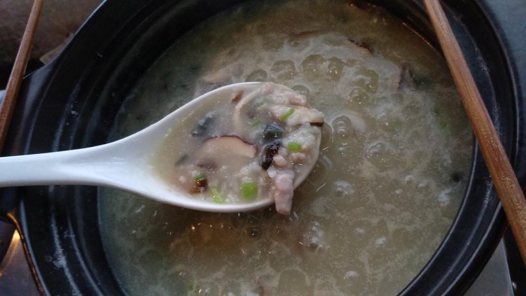 皮蛋瘦肉粥