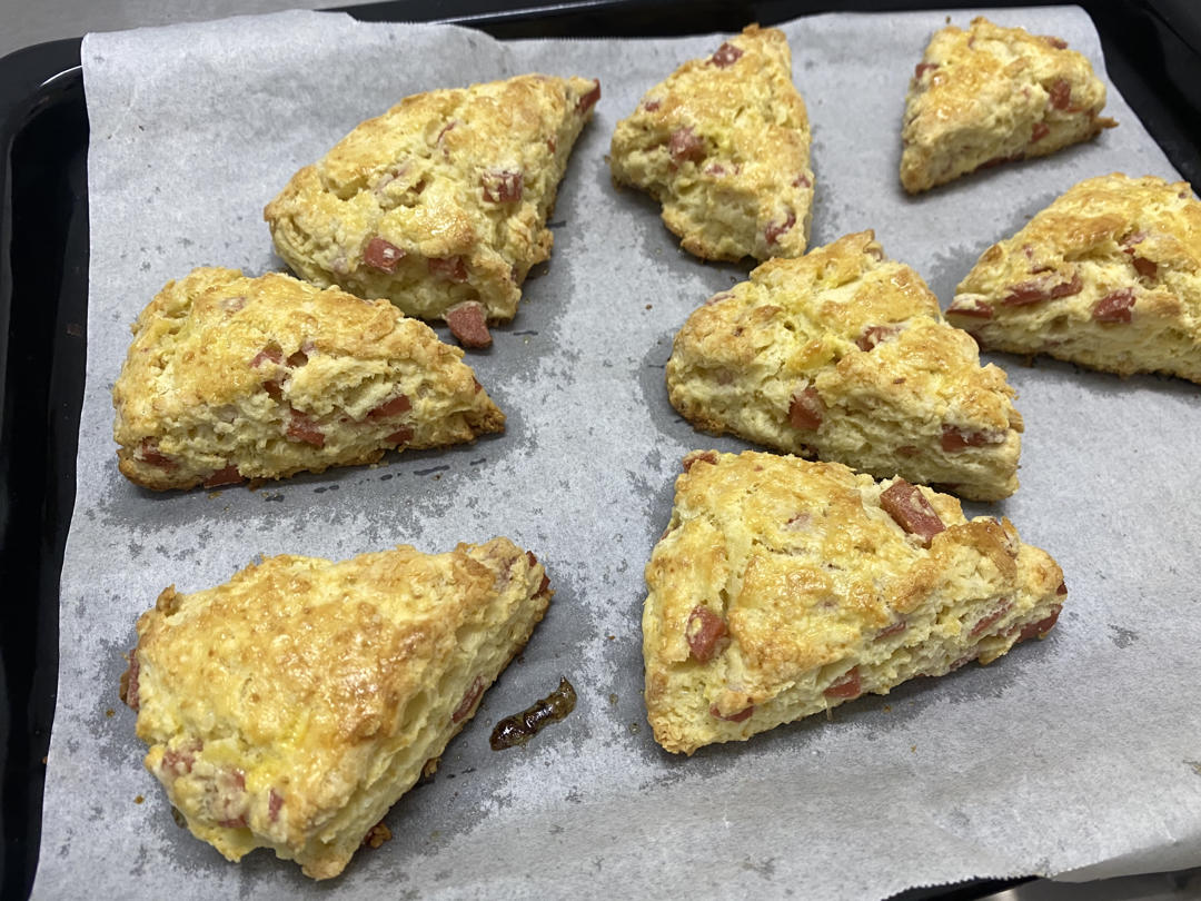 香葱火腿咸味司康