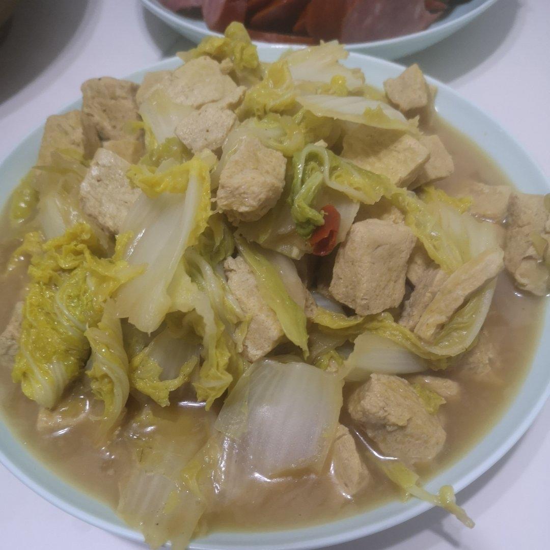 简单好吃的娃娃菜炖冻豆腐